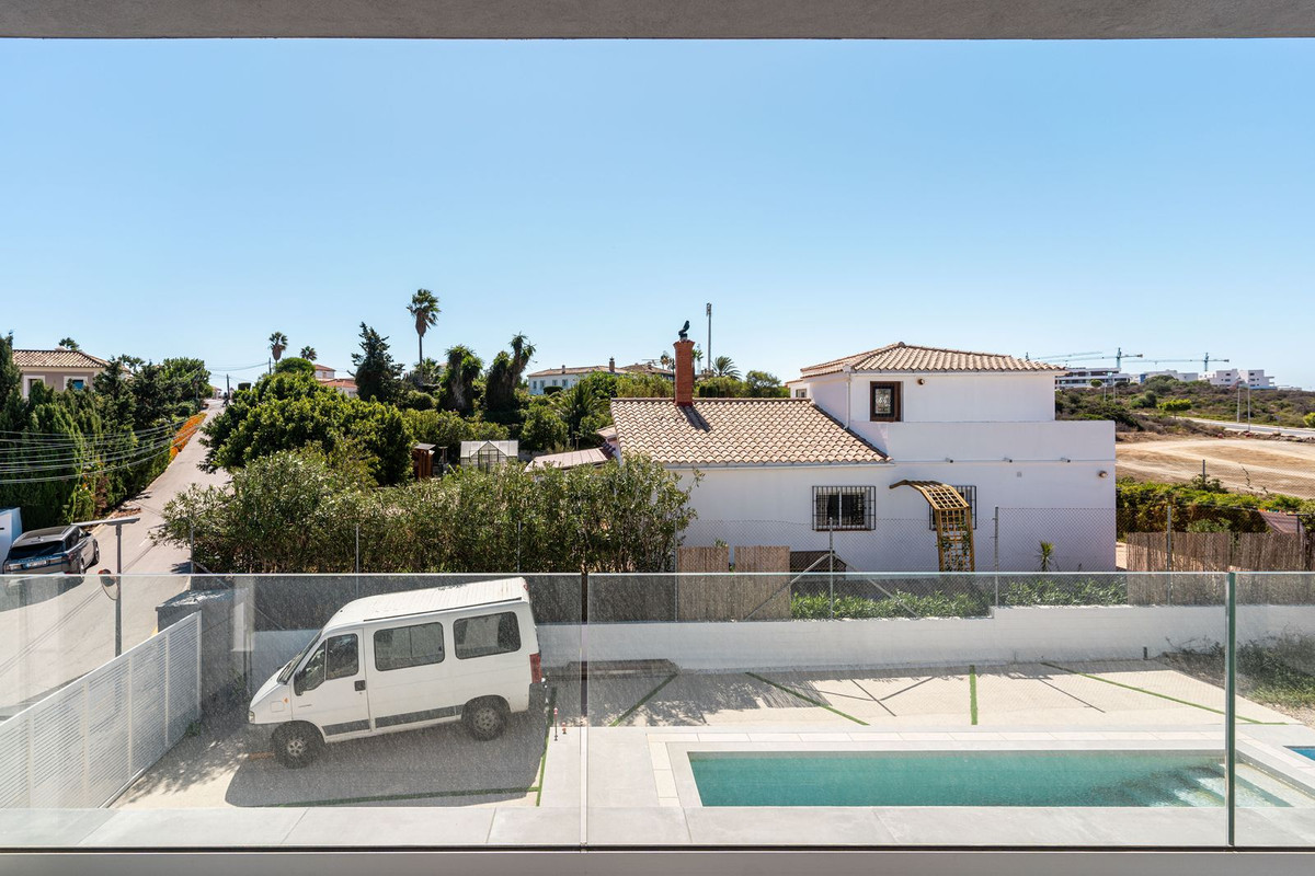 3 Bed Townhouse for sale in Estepona Costa Del Sol, Málaga, Spain