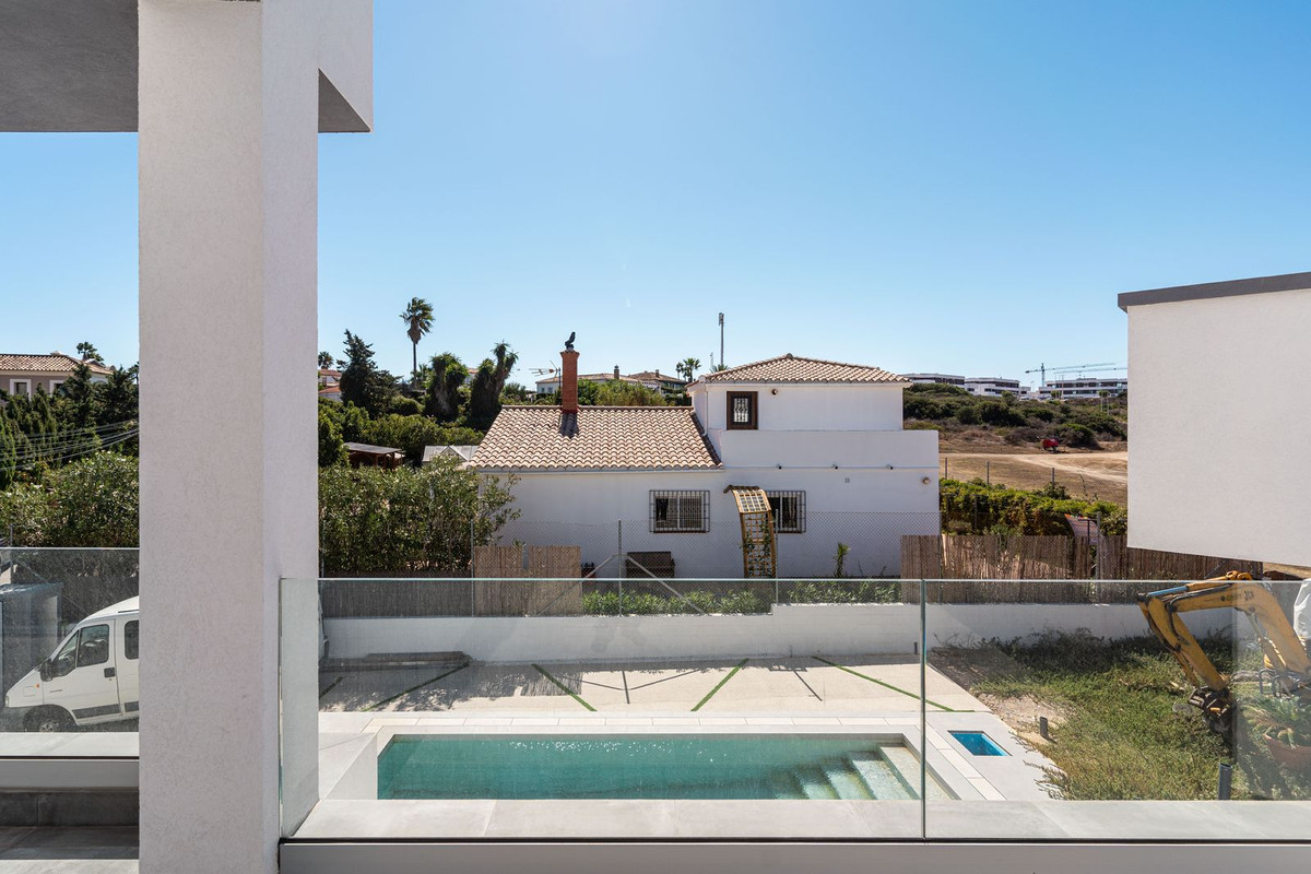 3 Bed Townhouse for sale in Estepona Costa Del Sol, Málaga, Spain