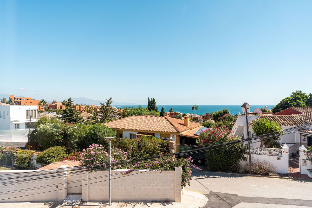 3 Bed Townhouse for sale in Estepona Costa Del Sol, Málaga, Spain