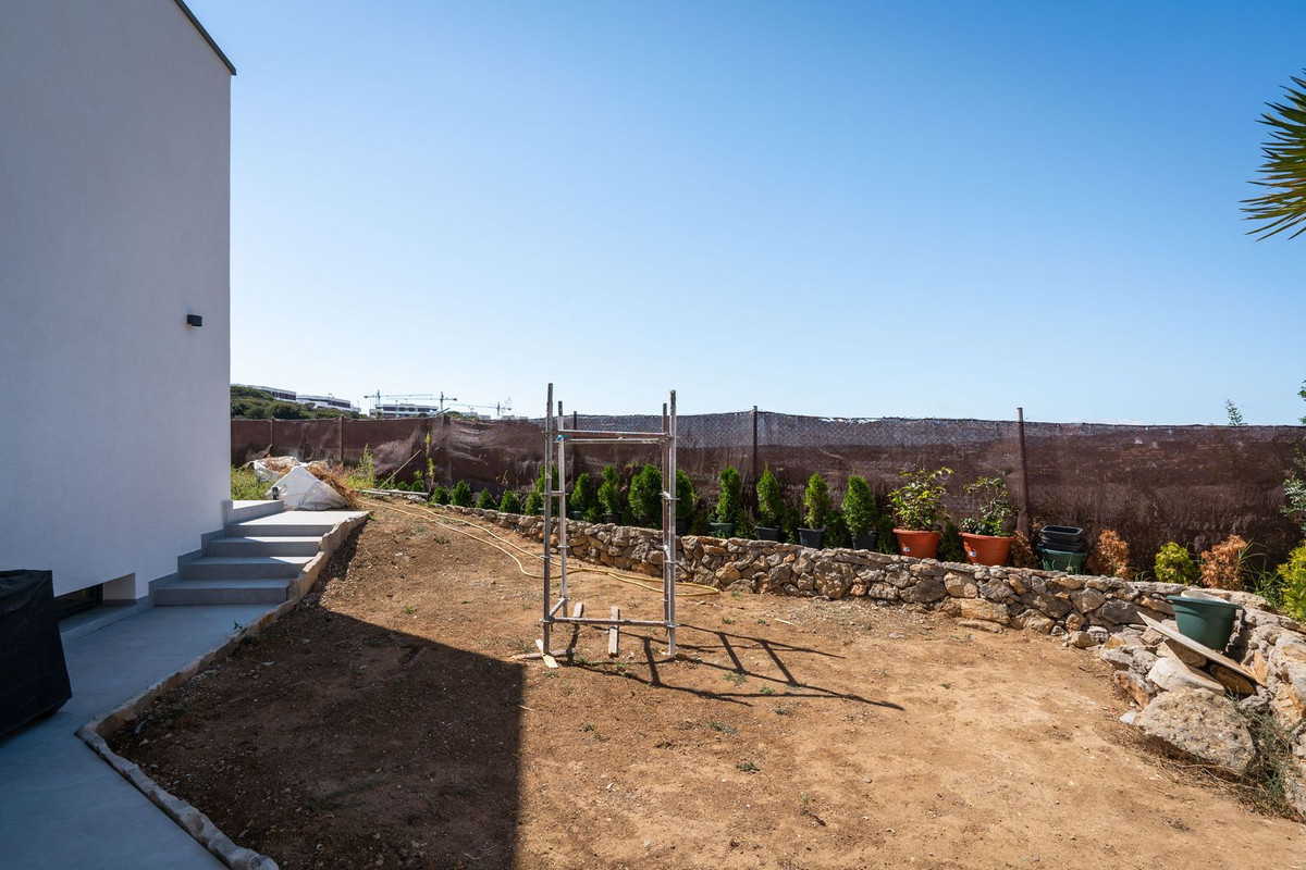 3 Bed Townhouse for sale in Estepona Costa Del Sol, Málaga, Spain