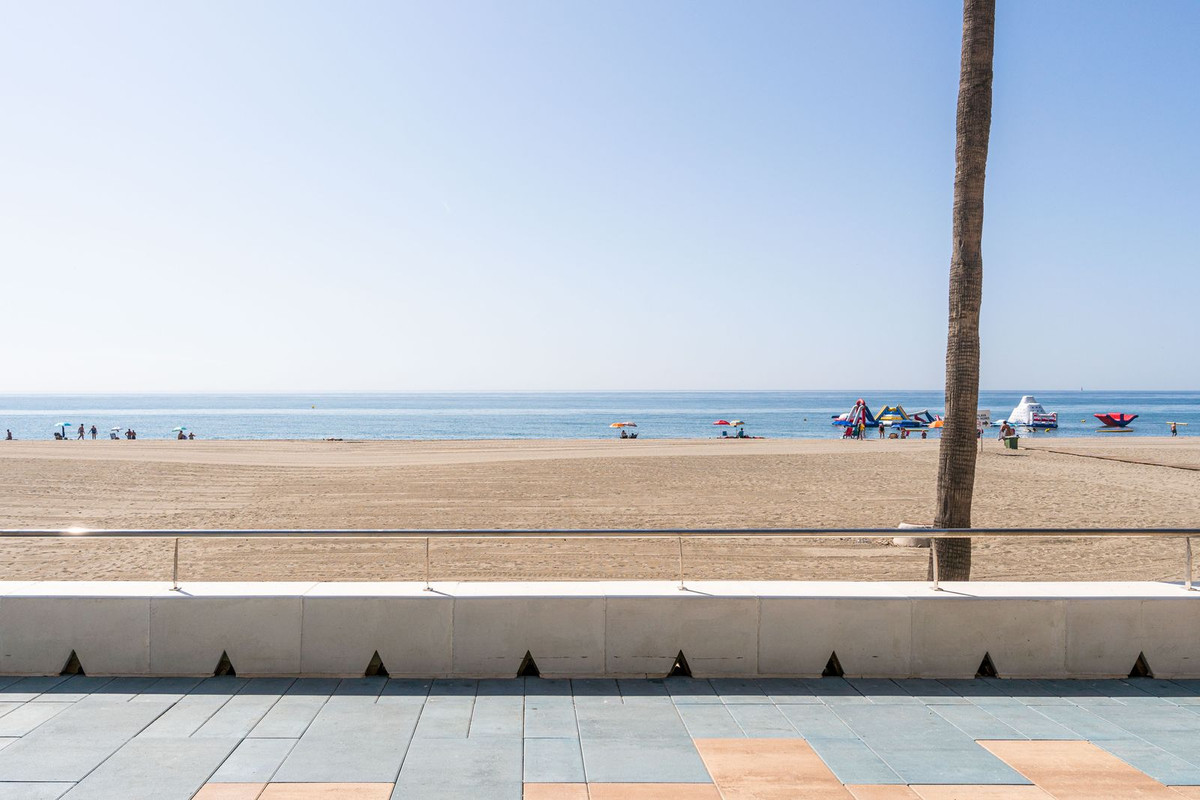3 Bed Townhouse for sale in Estepona Costa Del Sol, Málaga, Spain