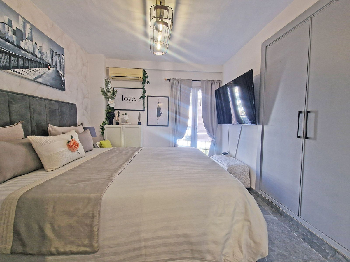 3 Bed Apartment for sale in Calahonda Costa Del Sol, Málaga, Spain