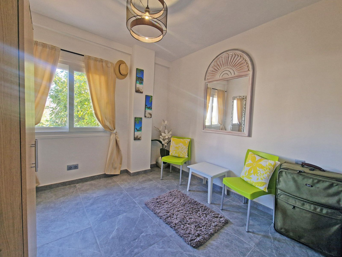 3 Bed Apartment for sale in Calahonda Costa Del Sol, Málaga, Spain