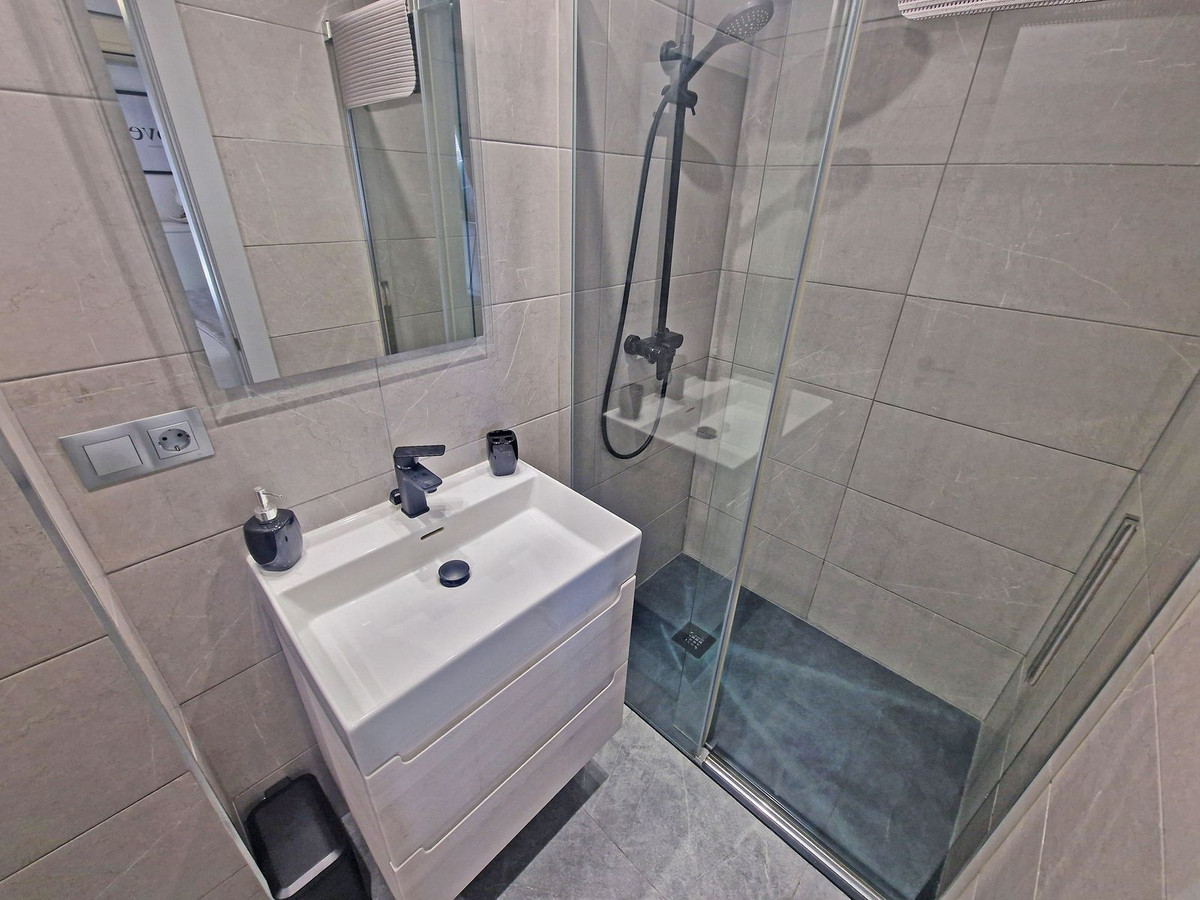 3 Bed Apartment for sale in Calahonda Costa Del Sol, Málaga, Spain