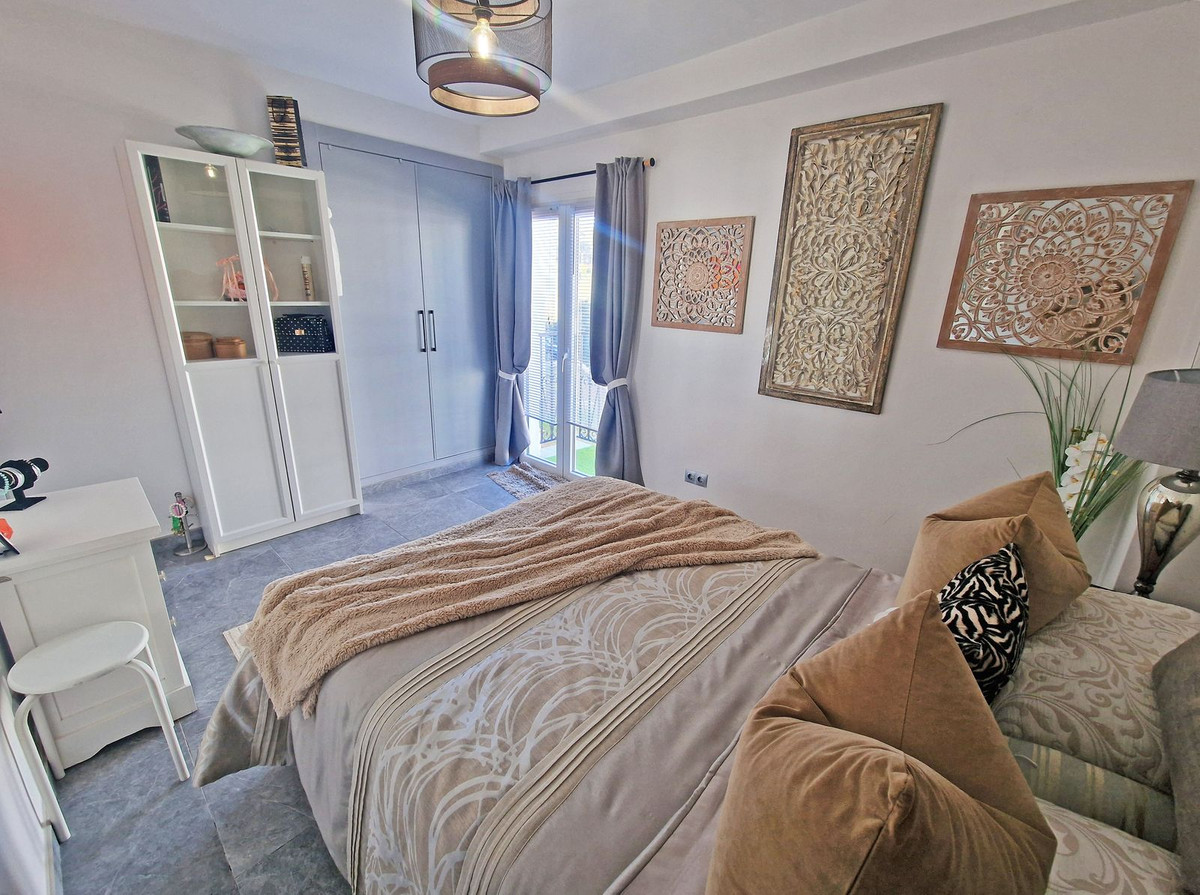 3 Bed Apartment for sale in Calahonda Costa Del Sol, Málaga, Spain