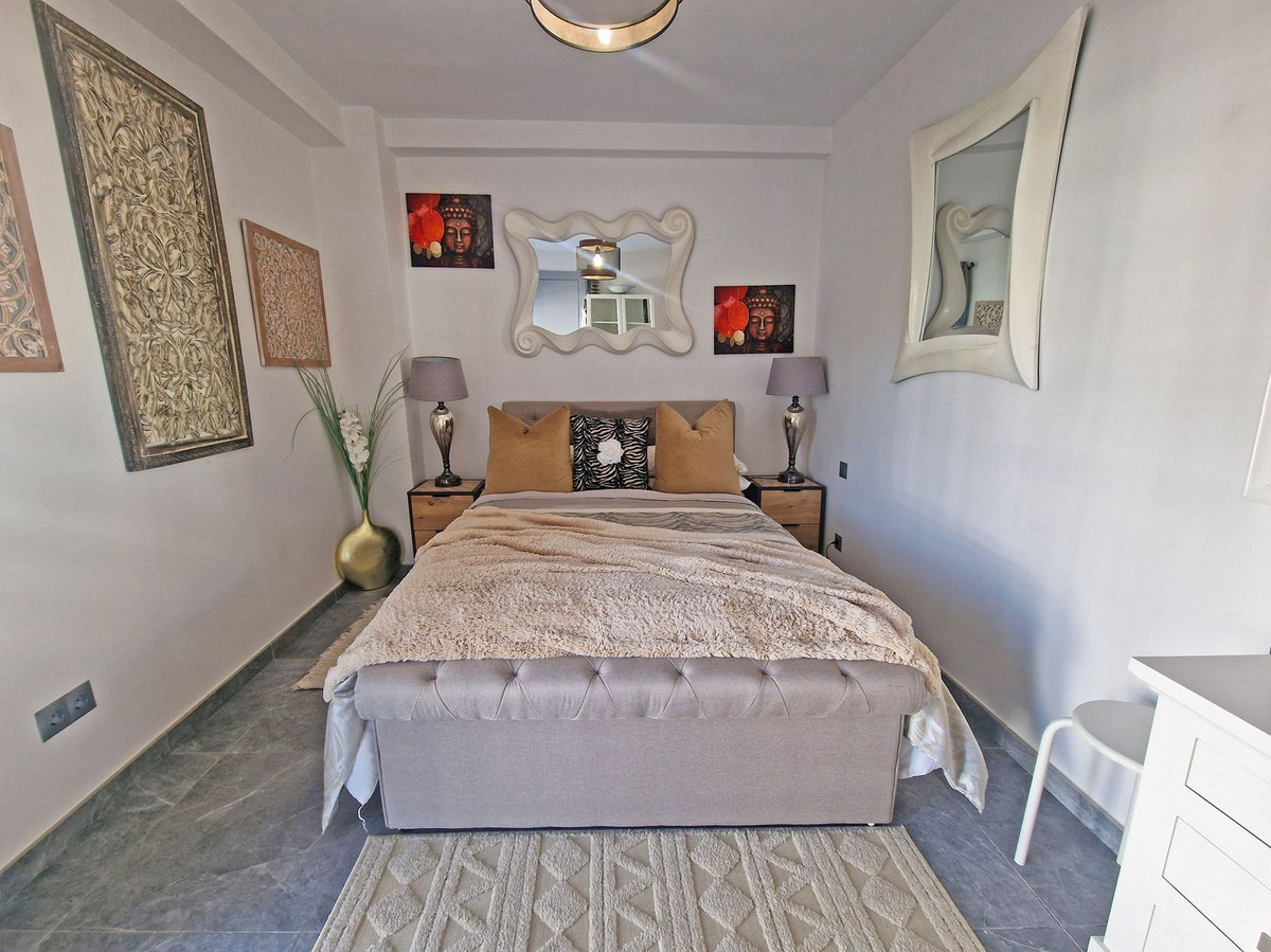 3 Bed Apartment for sale in Calahonda Costa Del Sol, Málaga, Spain