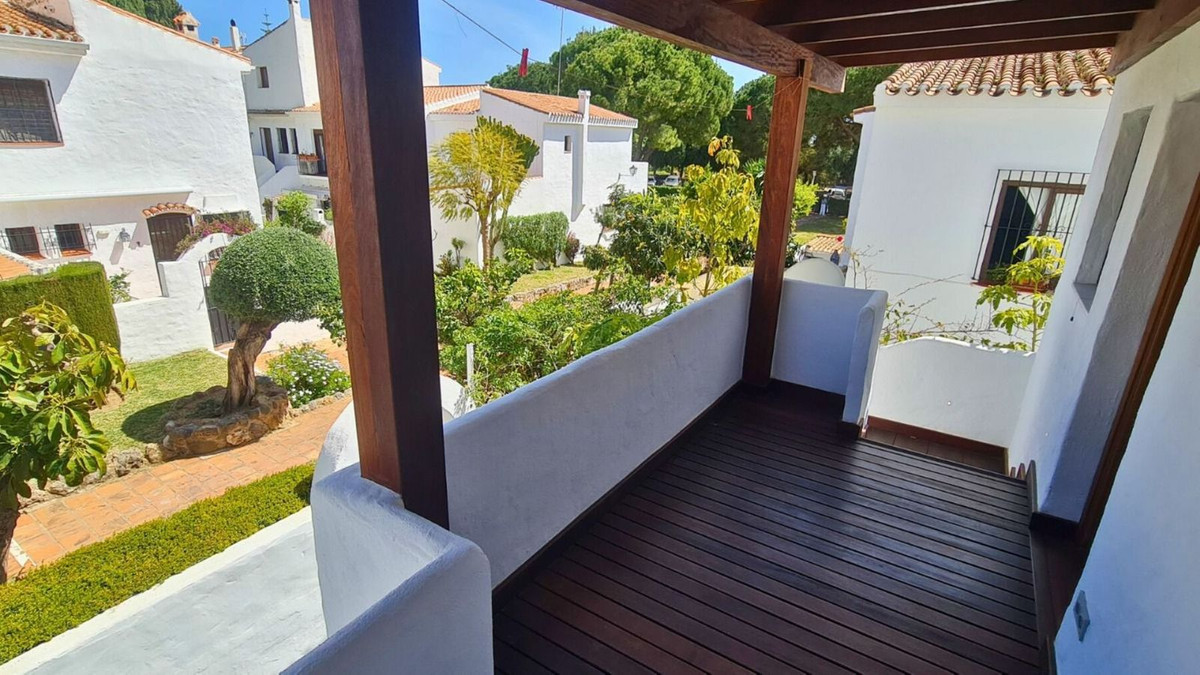 1 Bed Townhouse for sale in Marbella Costa Del Sol, Málaga, Spain