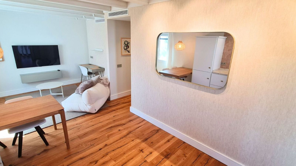1 Bed Townhouse for sale in Marbella Costa Del Sol, Málaga, Spain