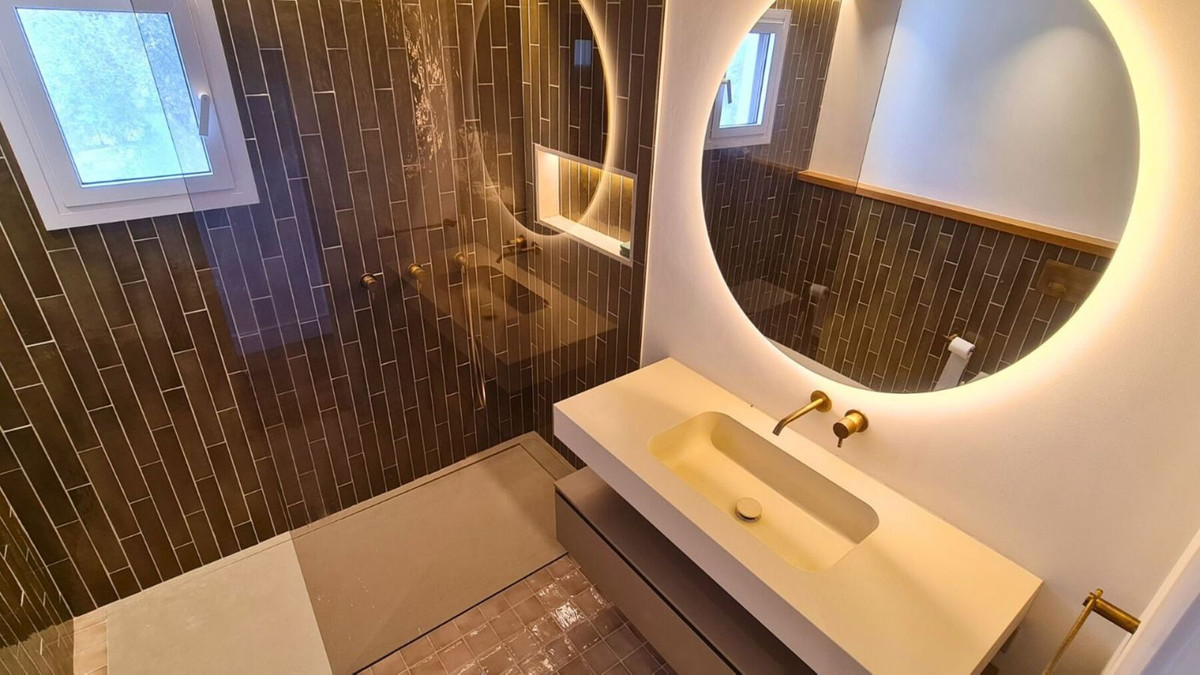 1 Bed Townhouse for sale in Marbella Costa Del Sol, Málaga, Spain