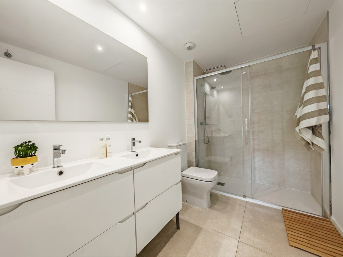 4 Bed Townhouse for sale in La Cala De Mijas Costa Del Sol, Málaga, Spain