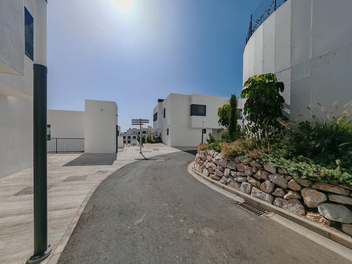 4 Bed Townhouse for sale in La Cala De Mijas Costa Del Sol, Málaga, Spain