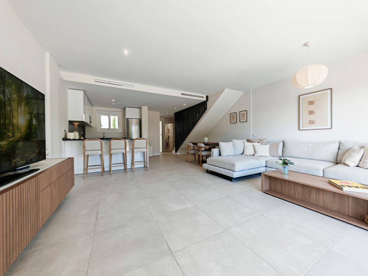 4 Bed Townhouse for sale in La Cala De Mijas Costa Del Sol, Málaga, Spain