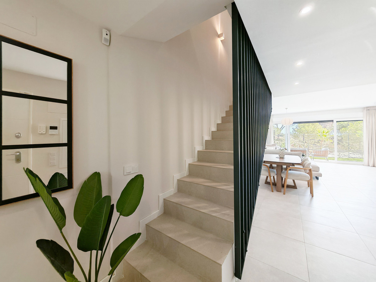 4 Bed Townhouse for sale in La Cala De Mijas Costa Del Sol, Málaga, Spain