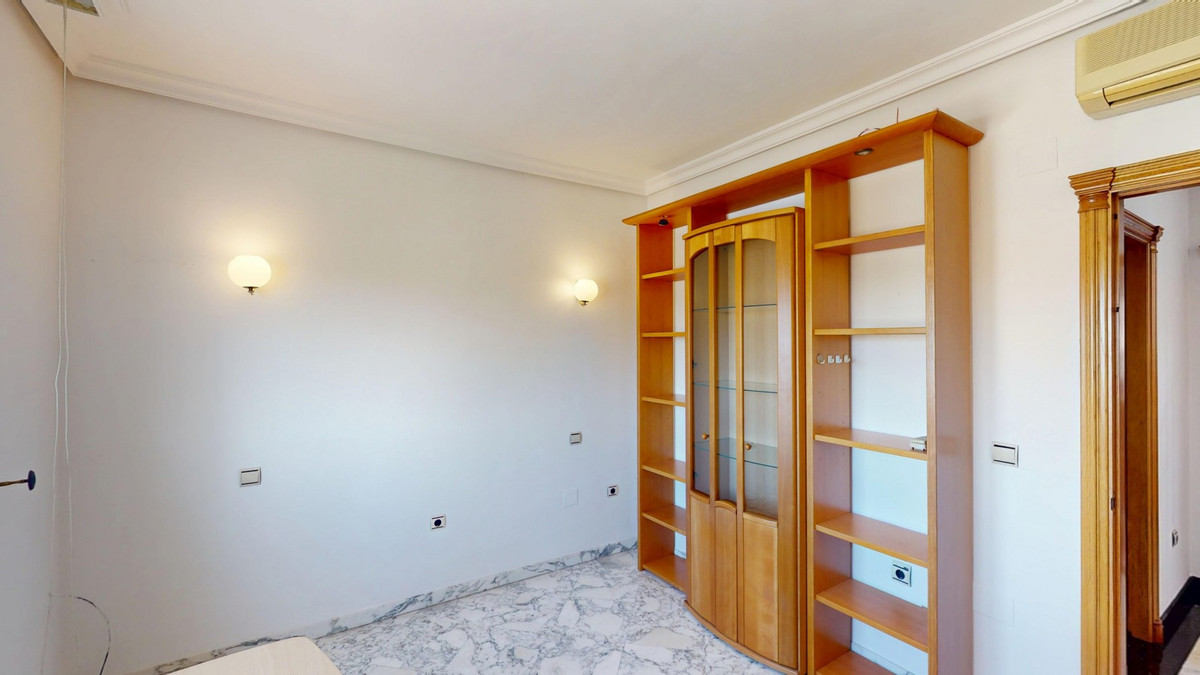 Se vende Villa - Chalet de 5 dormitorios en Costa Del Sol East, Málaga, España