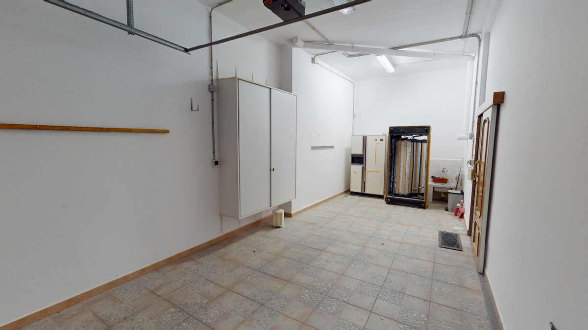 Se vende Villa - Chalet de 5 dormitorios en Costa Del Sol East, Málaga, España