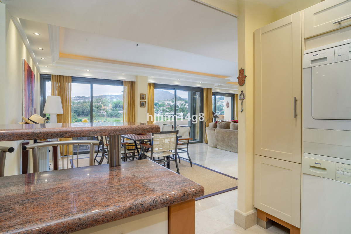 2 Bed Apartment for sale in Nueva Andalucía Costa Del Sol, Málaga, Spain