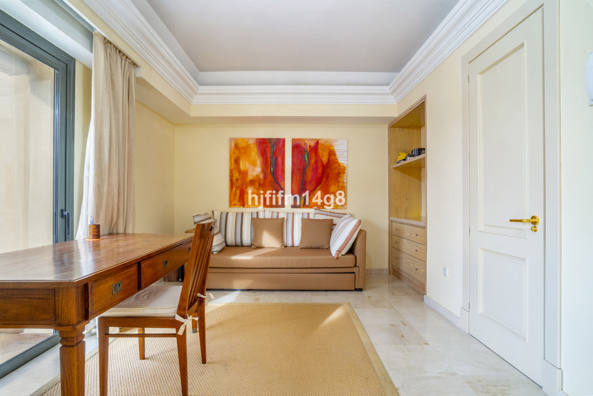 2 Bed Apartment for sale in Nueva Andalucía Costa Del Sol, Málaga, Spain