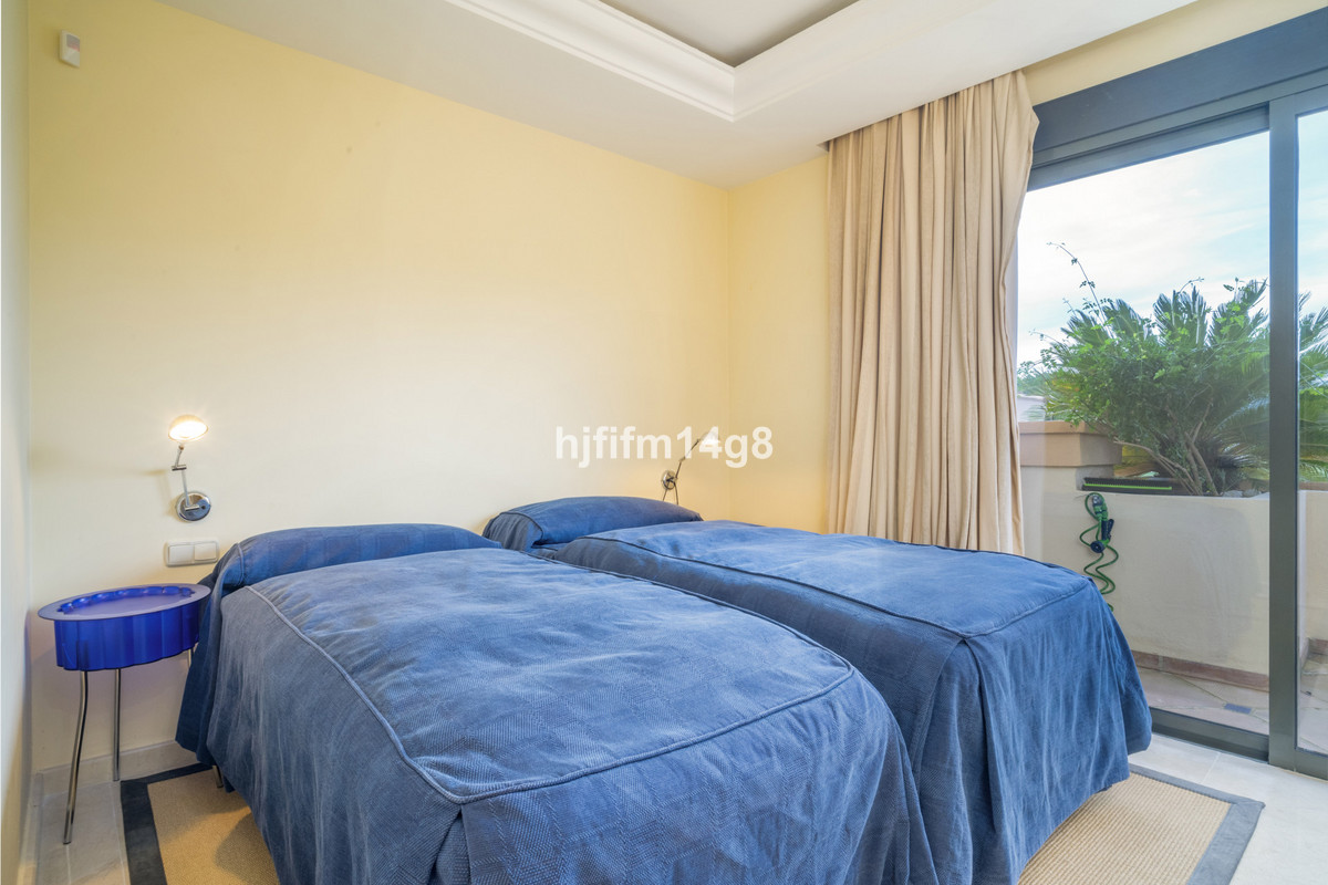 2 Bed Apartment for sale in Nueva Andalucía Costa Del Sol, Málaga, Spain