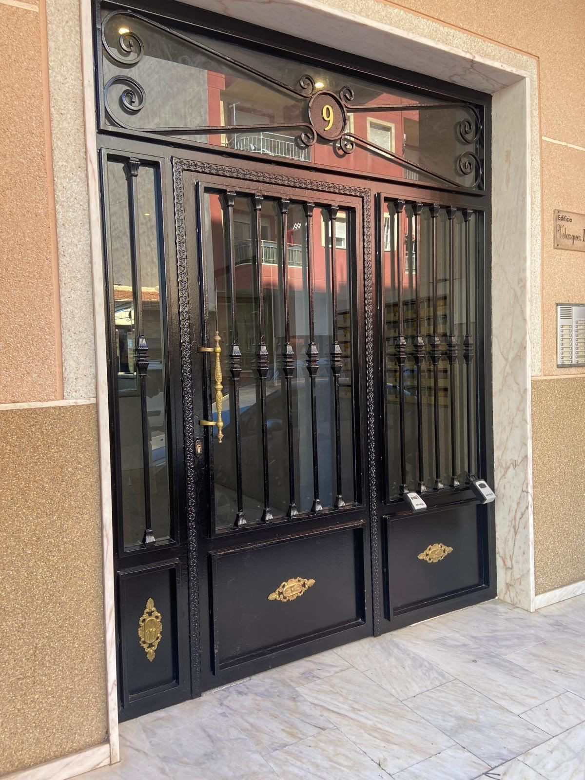 Se vende Apartamento Planta Media de 2 dormitorios en Costa Blanca, Alicante, España
