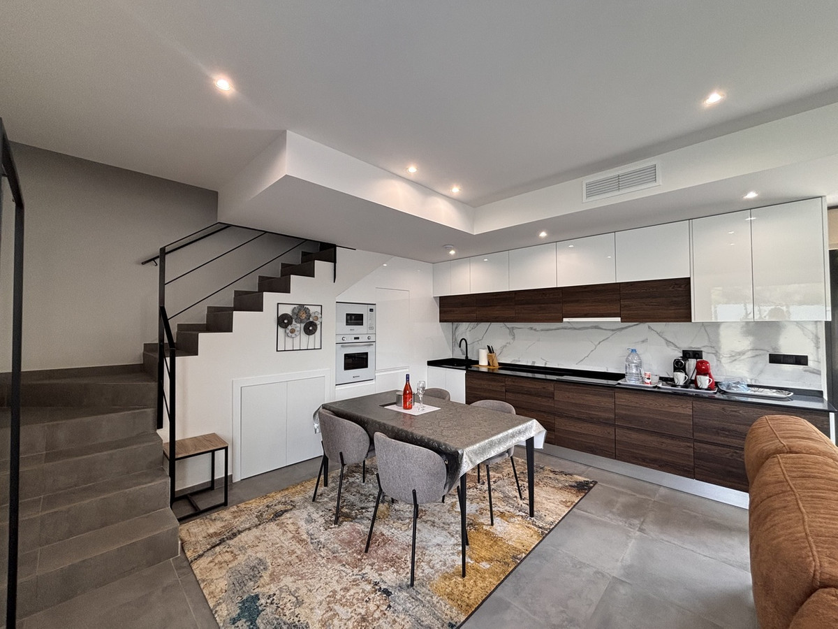 2 Bed Townhouse for sale in Villamartin Costa Blanca, Alicante, Spain