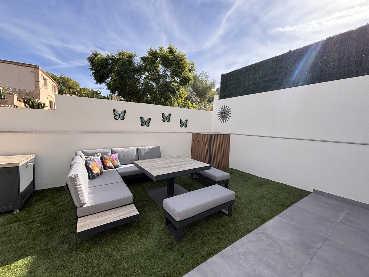 2 Bed Townhouse for sale in Villamartin Costa Blanca, Alicante, Spain
