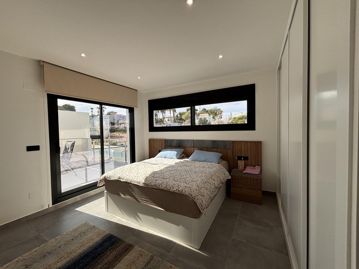2 Bed Townhouse for sale in Villamartin Costa Blanca, Alicante, Spain