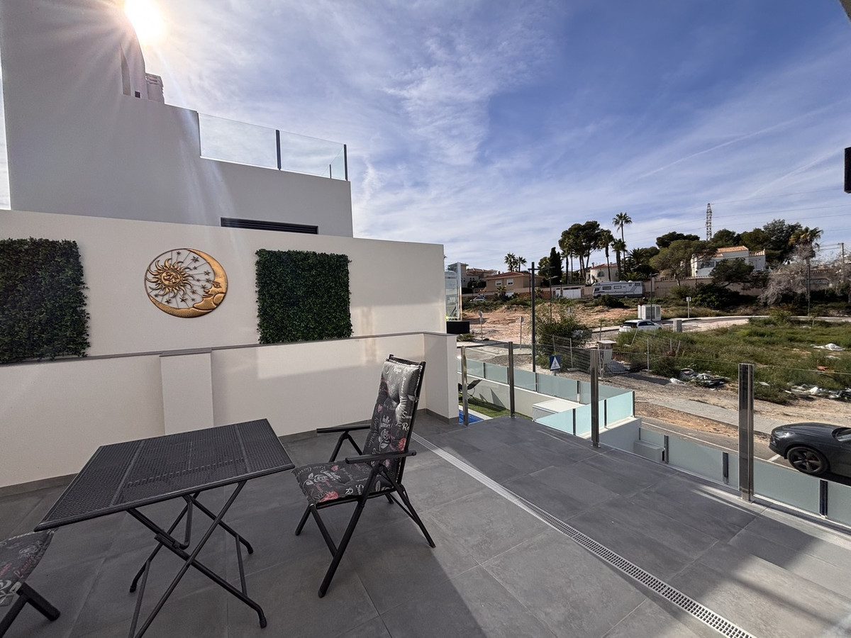 2 Bed Townhouse for sale in Villamartin Costa Blanca, Alicante, Spain