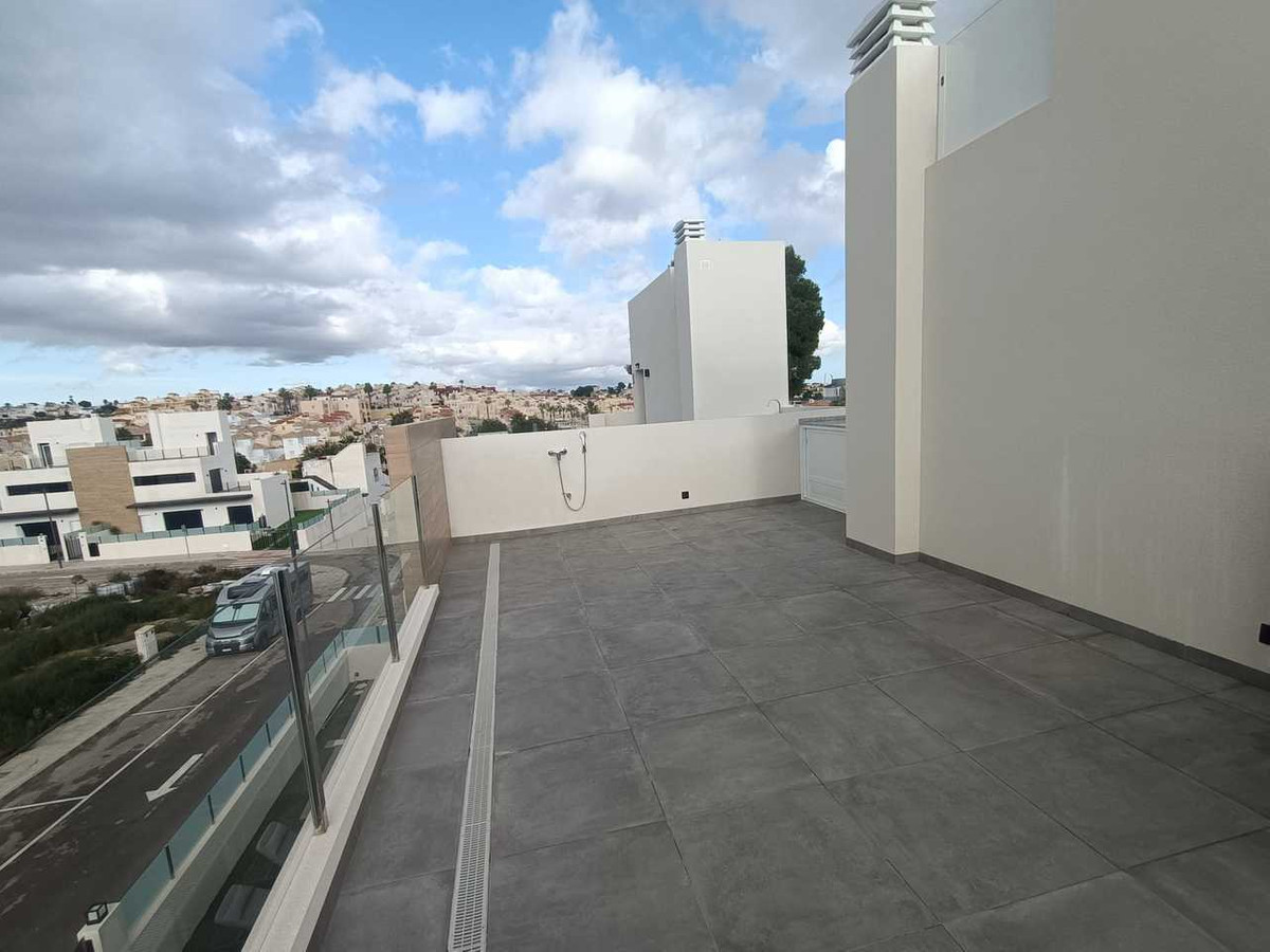 2 Bed Townhouse for sale in Villamartin Costa Blanca, Alicante, Spain