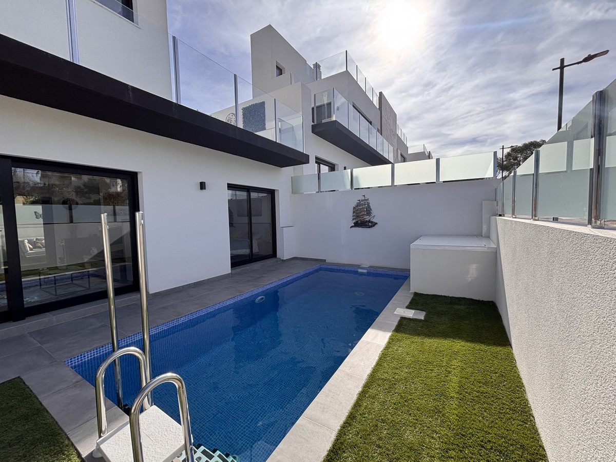2 Bed Townhouse for sale in Villamartin Costa Blanca, Alicante, Spain