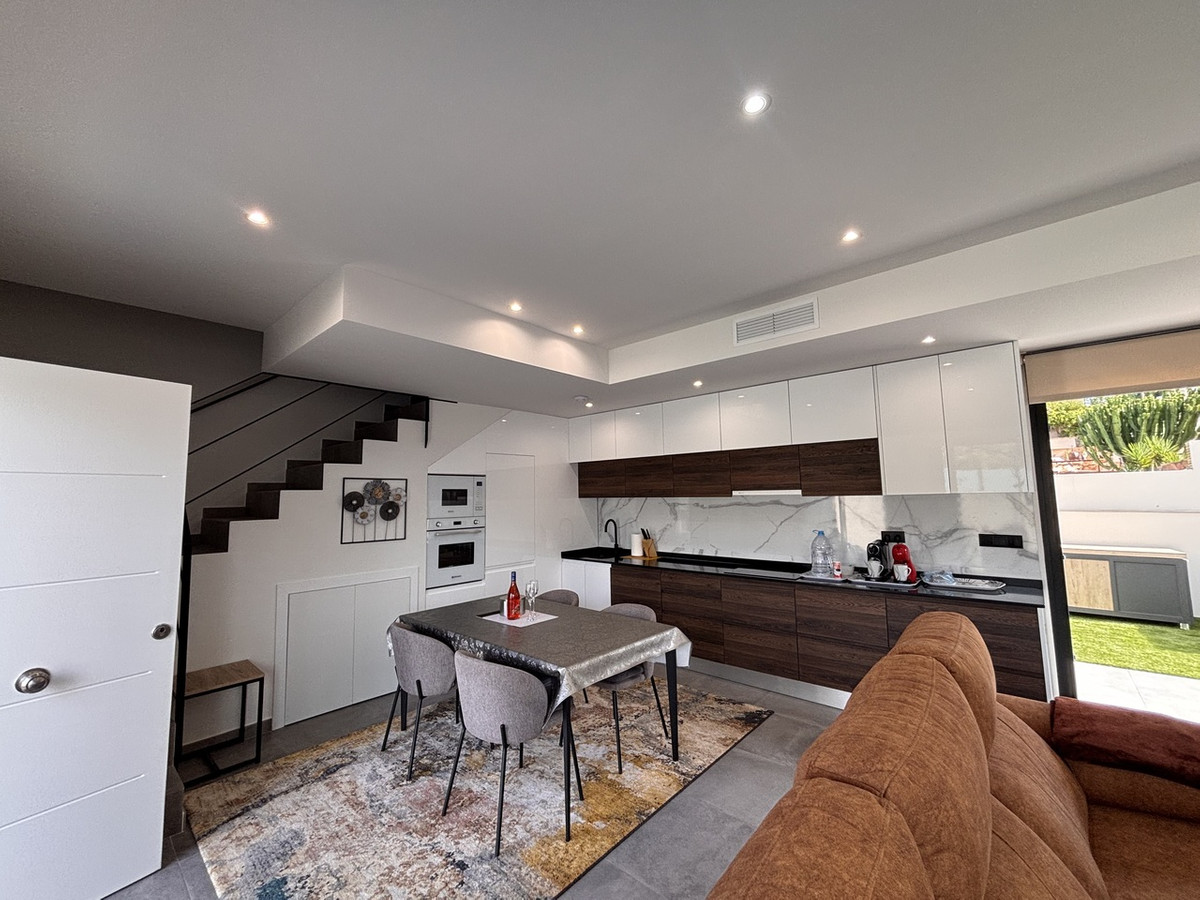 2 Bed Townhouse for sale in Villamartin Costa Blanca, Alicante, Spain