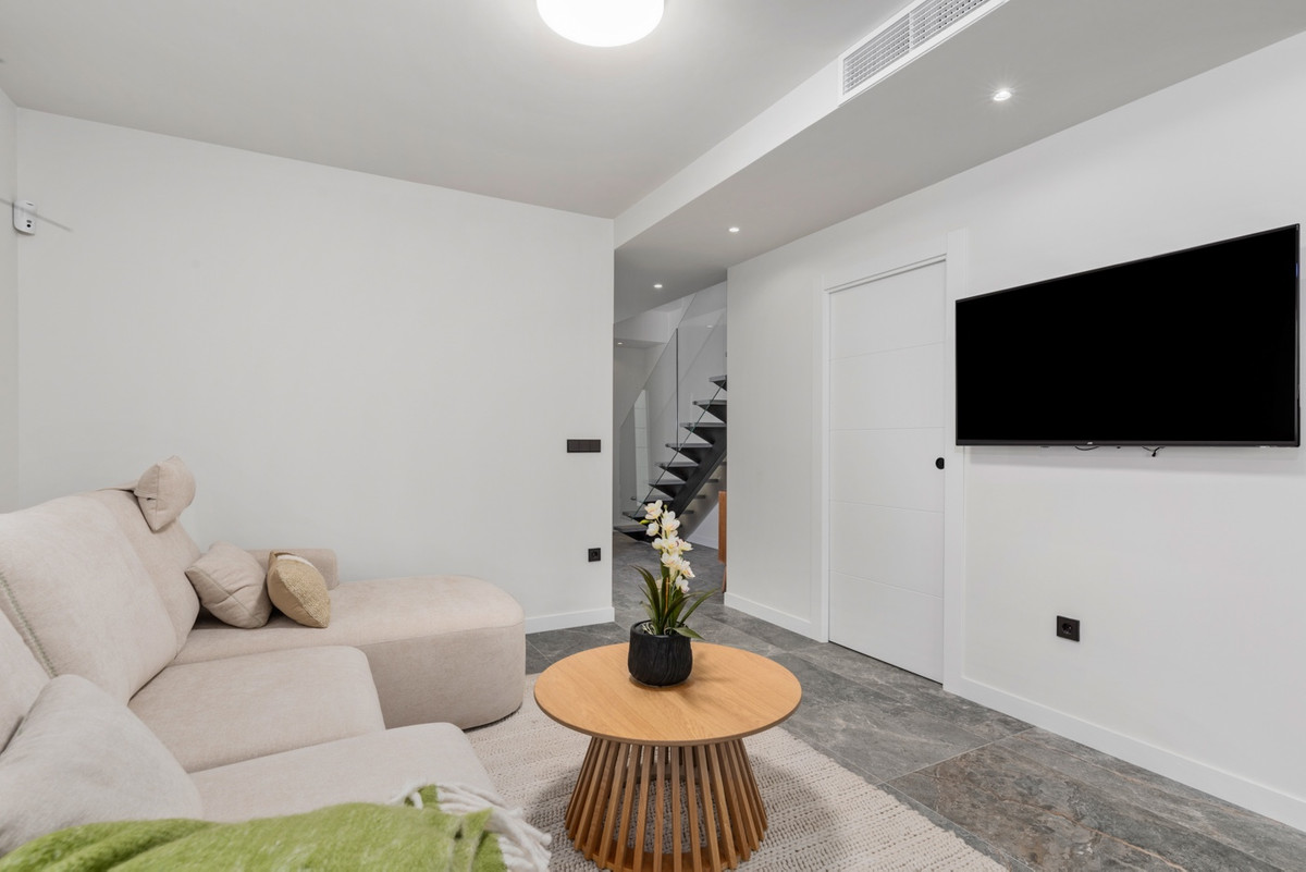 4 Bed Townhouse for sale in Torre De La Horadada Costa Blanca, Alicante, Spain