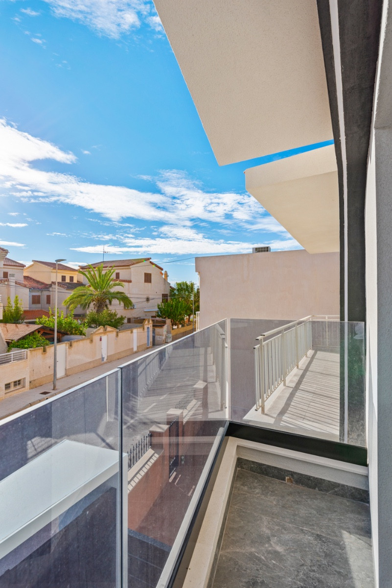4 Bed Townhouse for sale in Torre De La Horadada Costa Blanca, Alicante, Spain