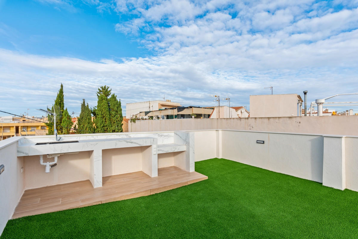 4 Bed Townhouse for sale in Torre De La Horadada Costa Blanca, Alicante, Spain