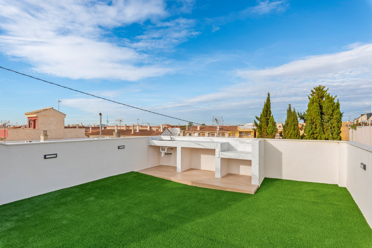 4 Bed Townhouse for sale in Torre De La Horadada Costa Blanca, Alicante, Spain