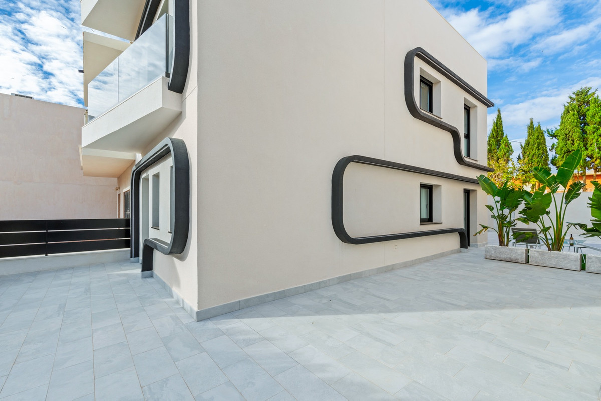 4 Bed Townhouse for sale in Torre De La Horadada Costa Blanca, Alicante, Spain