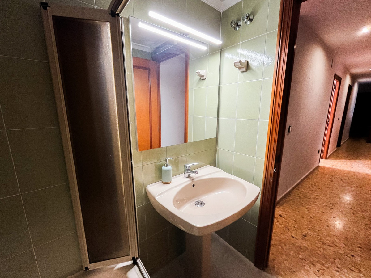 Se vende Apartamento Planta Media de 2 dormitorios en Costa Blanca, Alicante, España