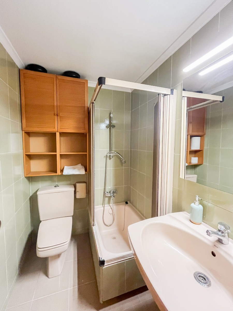 Se vende Apartamento Planta Media de 2 dormitorios en Costa Blanca, Alicante, España