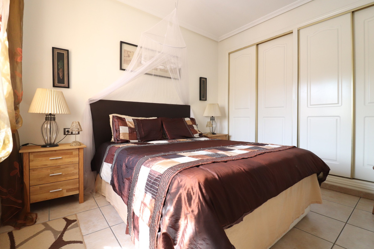 5 Bed Townhouse for sale in Lo Crispin Costa Blanca, Alicante, Spain