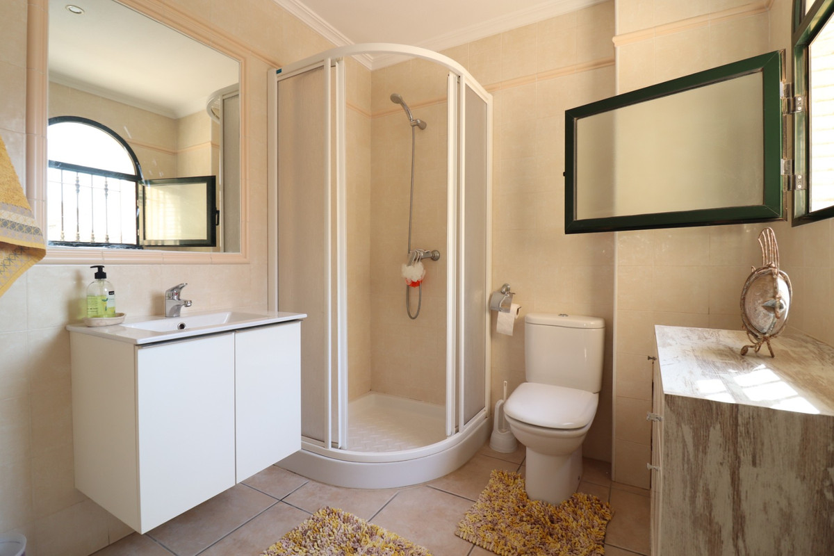 5 Bed Townhouse for sale in Lo Crispin Costa Blanca, Alicante, Spain