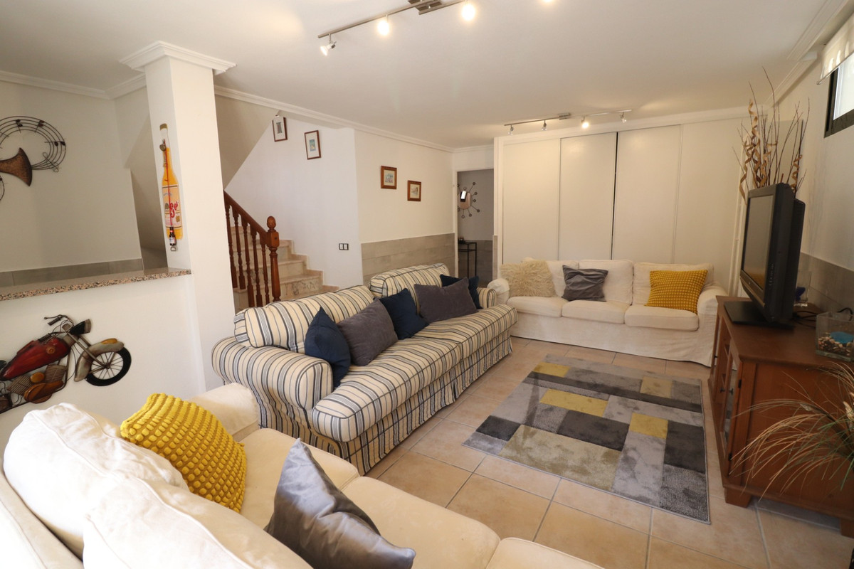5 Bed Townhouse for sale in Lo Crispin Costa Blanca, Alicante, Spain
