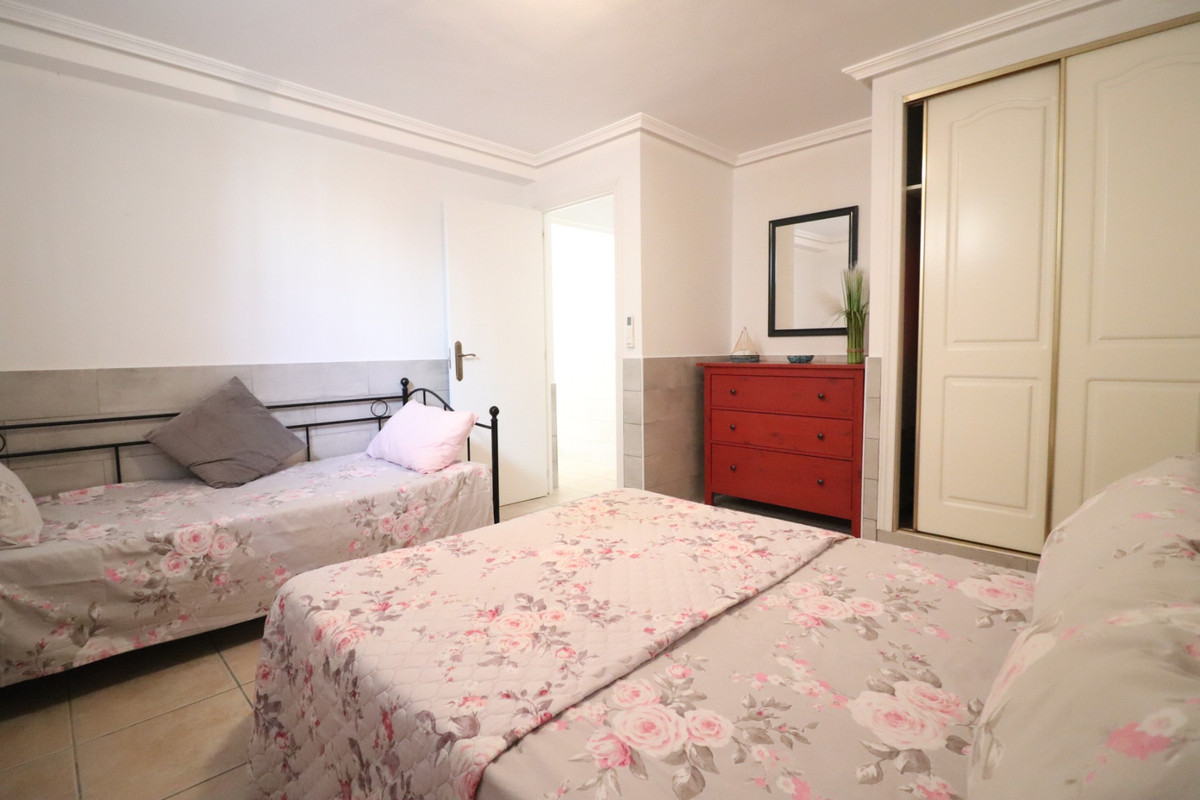 5 Bed Townhouse for sale in Lo Crispin Costa Blanca, Alicante, Spain
