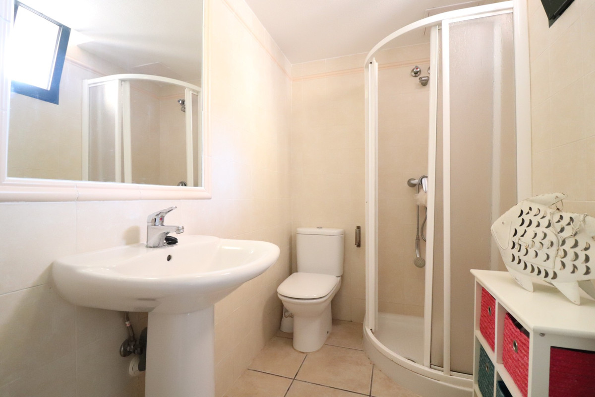 5 Bed Townhouse for sale in Lo Crispin Costa Blanca, Alicante, Spain