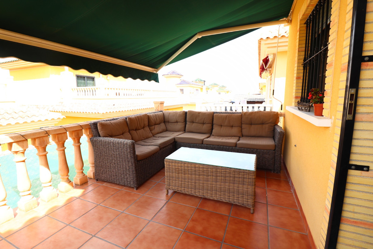 5 Bed Townhouse for sale in Lo Crispin Costa Blanca, Alicante, Spain