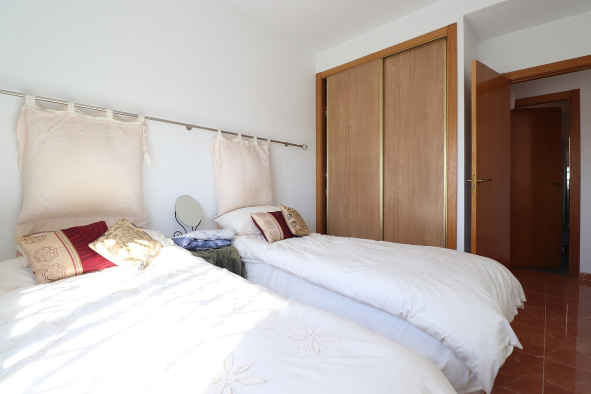 Se vende Apartamento Planta Baja de 3 dormitorios en Costa Blanca, Alicante, España