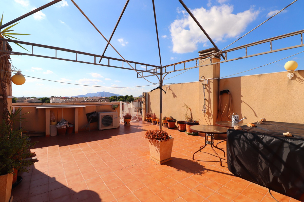 Se vende Apartamento Planta Baja de 3 dormitorios en Costa Blanca, Alicante, España