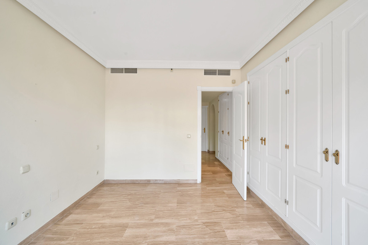 Se vende Apartamento Planta Baja de 2 dormitorios en Costa Del Sol, Málaga, España