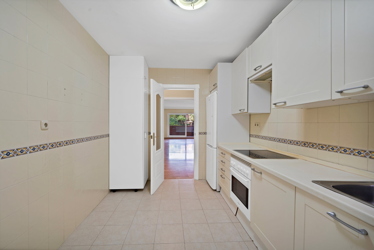 Se vende Apartamento Planta Baja de 2 dormitorios en Costa Del Sol, Málaga, España