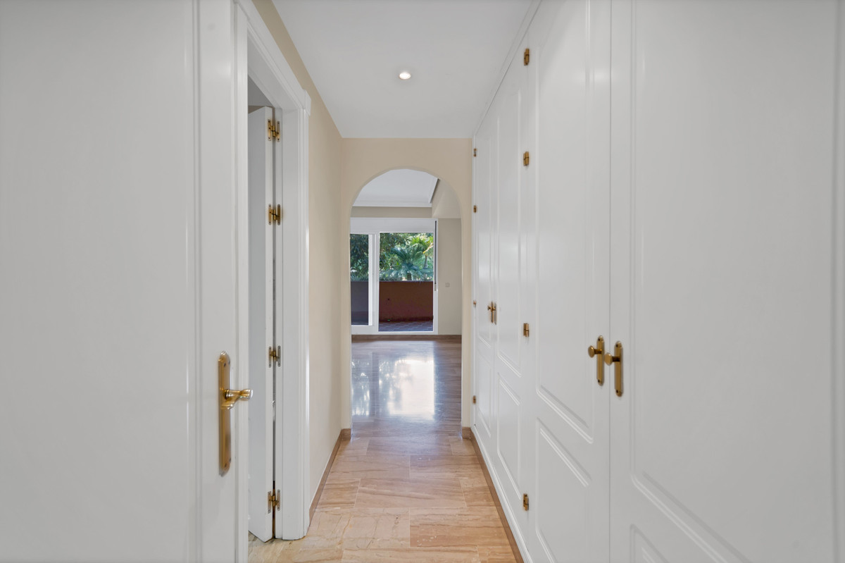 Se vende Apartamento Planta Baja de 2 dormitorios en Costa Del Sol, Málaga, España