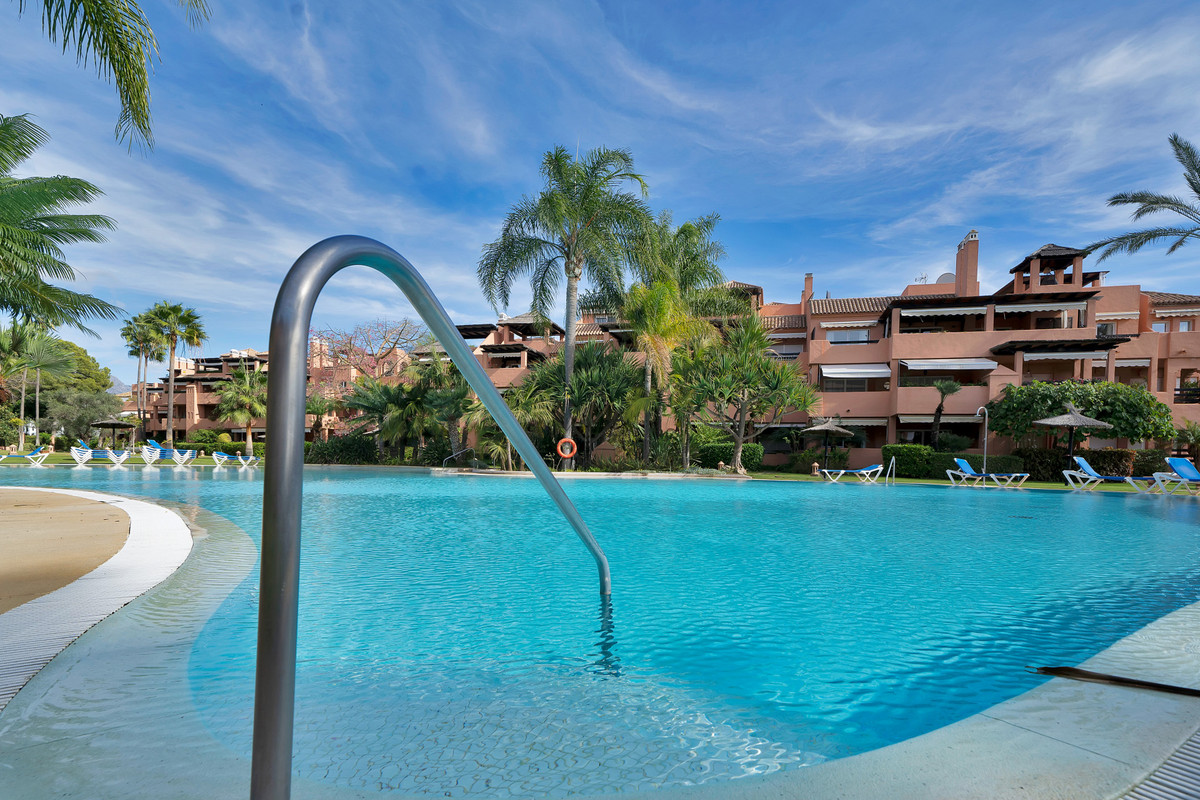Se vende Apartamento Planta Baja de 2 dormitorios en Costa Del Sol, Málaga, España