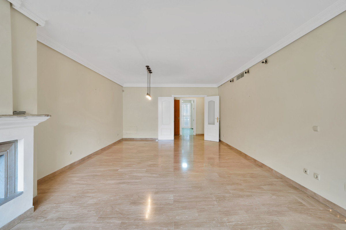 Se vende Apartamento Planta Baja de 2 dormitorios en Costa Del Sol, Málaga, España